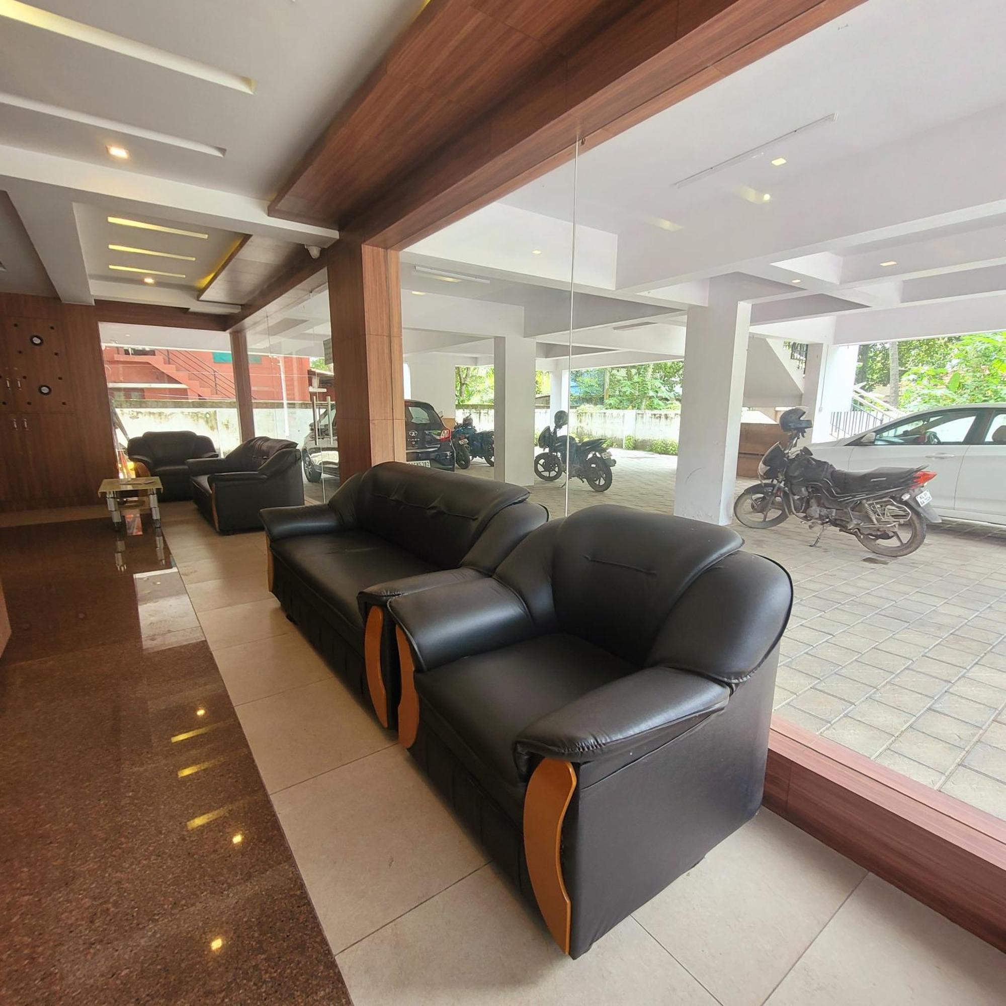 Four Squares Inn, Technopark Phase 3 Thiruvananthapuram Exterior photo