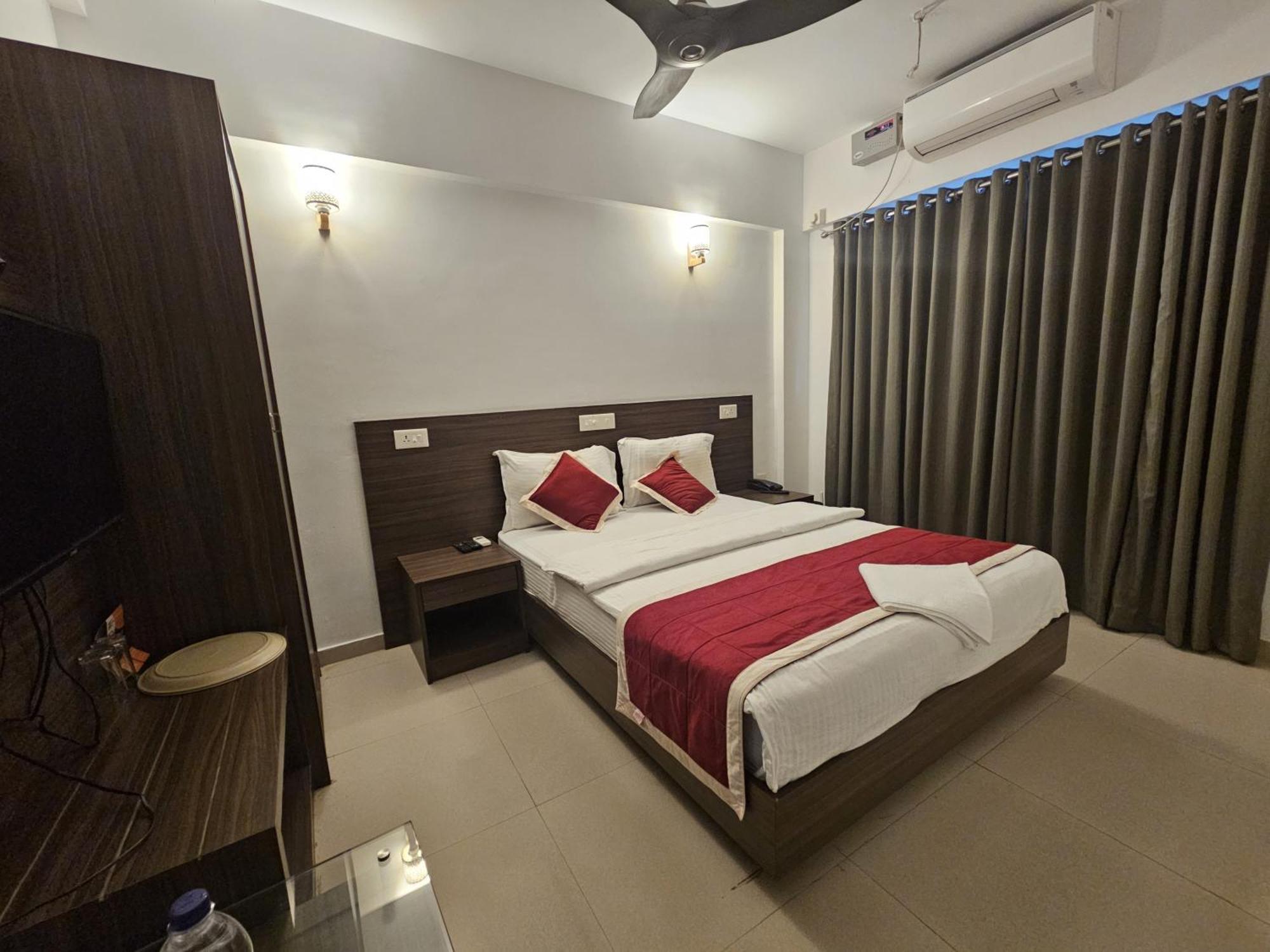 Four Squares Inn, Technopark Phase 3 Thiruvananthapuram Exterior photo
